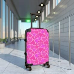 LFO - Pink Fluff Heart Shape - Carry On -suitcase shop 17612297728755981081 2048