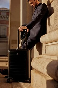 LEVEL8 Carry On Luggage, Road Runner 20-Inch Hardside Suitcase, Spinner Luggage With Front Pocket, Double TSA Locks - Black -suitcase shop 41i4fPj MuS